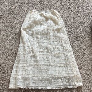 Elegant Cream Women's Skirt